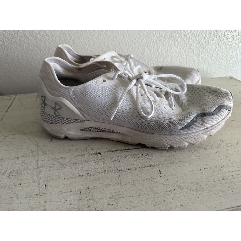 Men's Under Armour HOVR Sonic 6 Size 11.5 White Silver Running Shoes 3026121
